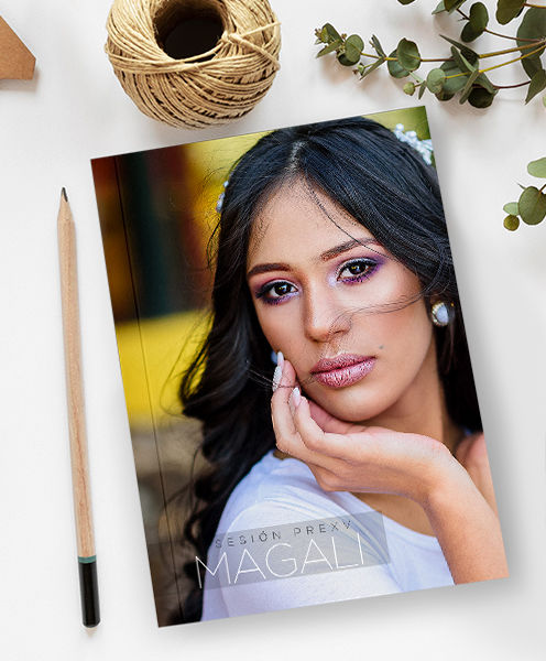 Hicksa Producciones - mockup-book.jpg